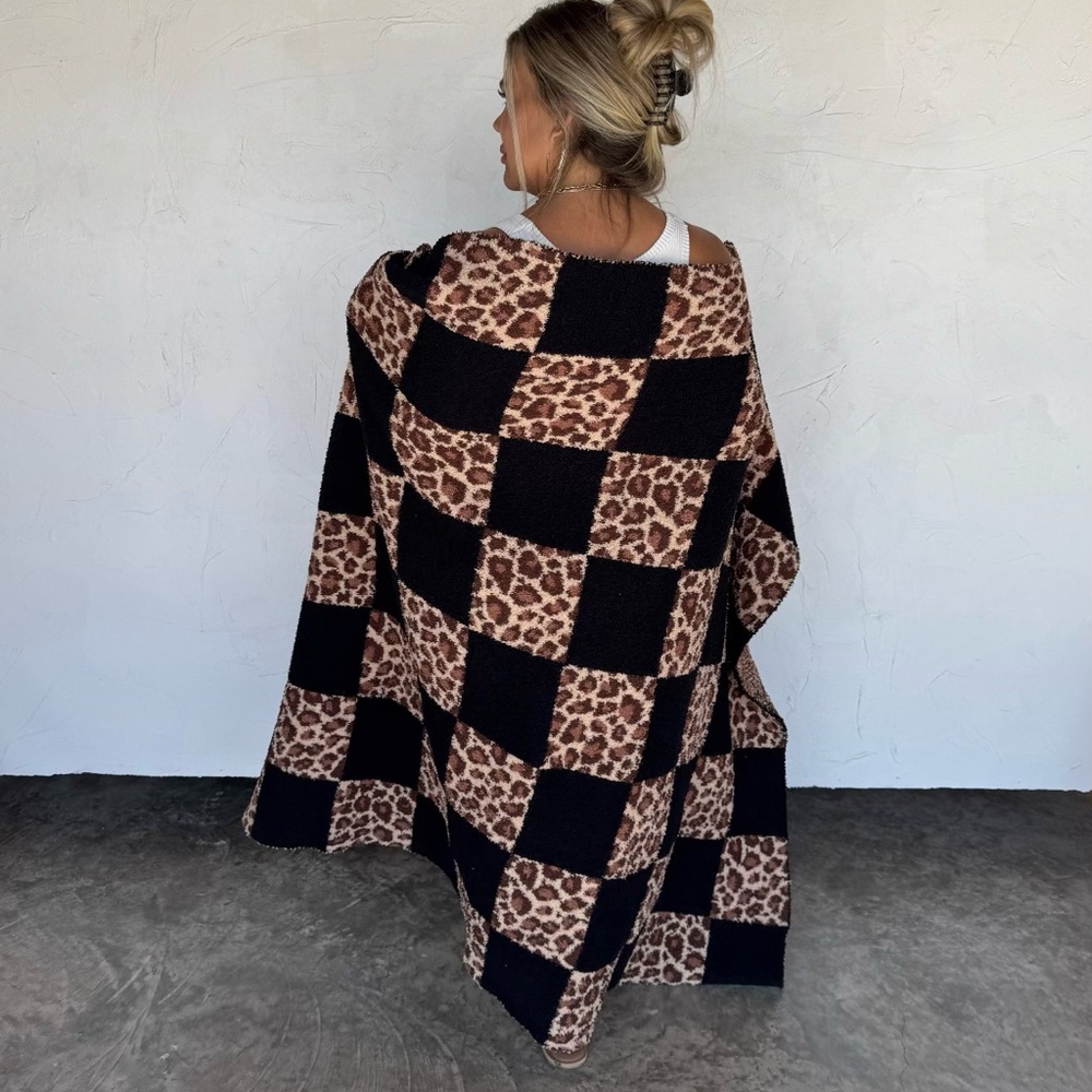 Checker Cheetah Cloud Blanket